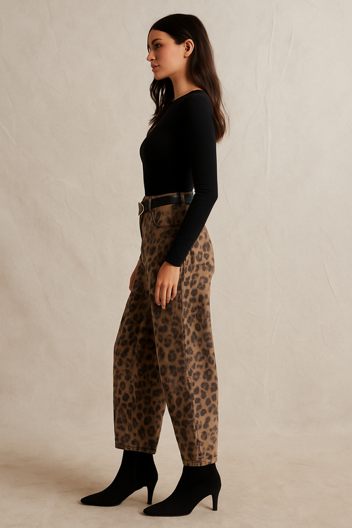 Wide Leg Jeans with Pockets